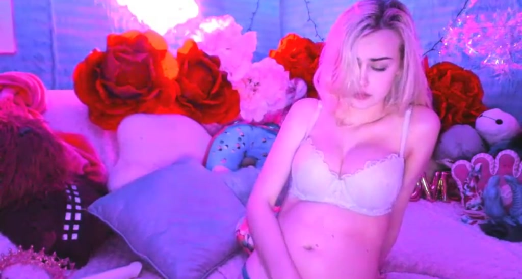 ClaraKitty video thumbnail