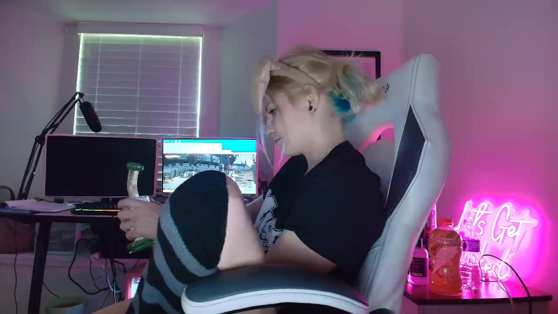 DuckChan0 video thumbnail