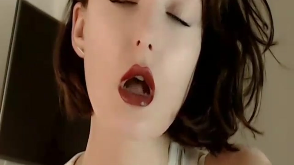 Red_Lips_Girl video thumbnail