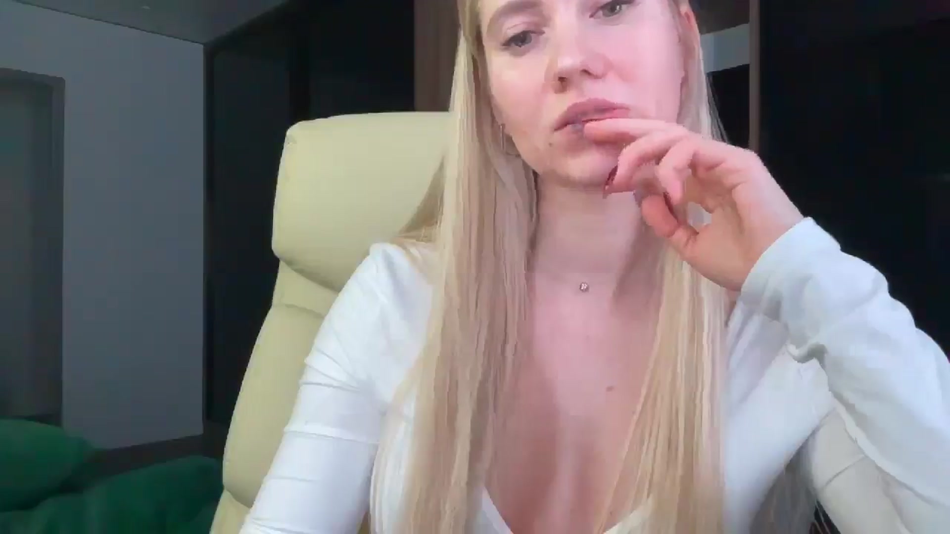 Miss_Sylvia video thumbnail