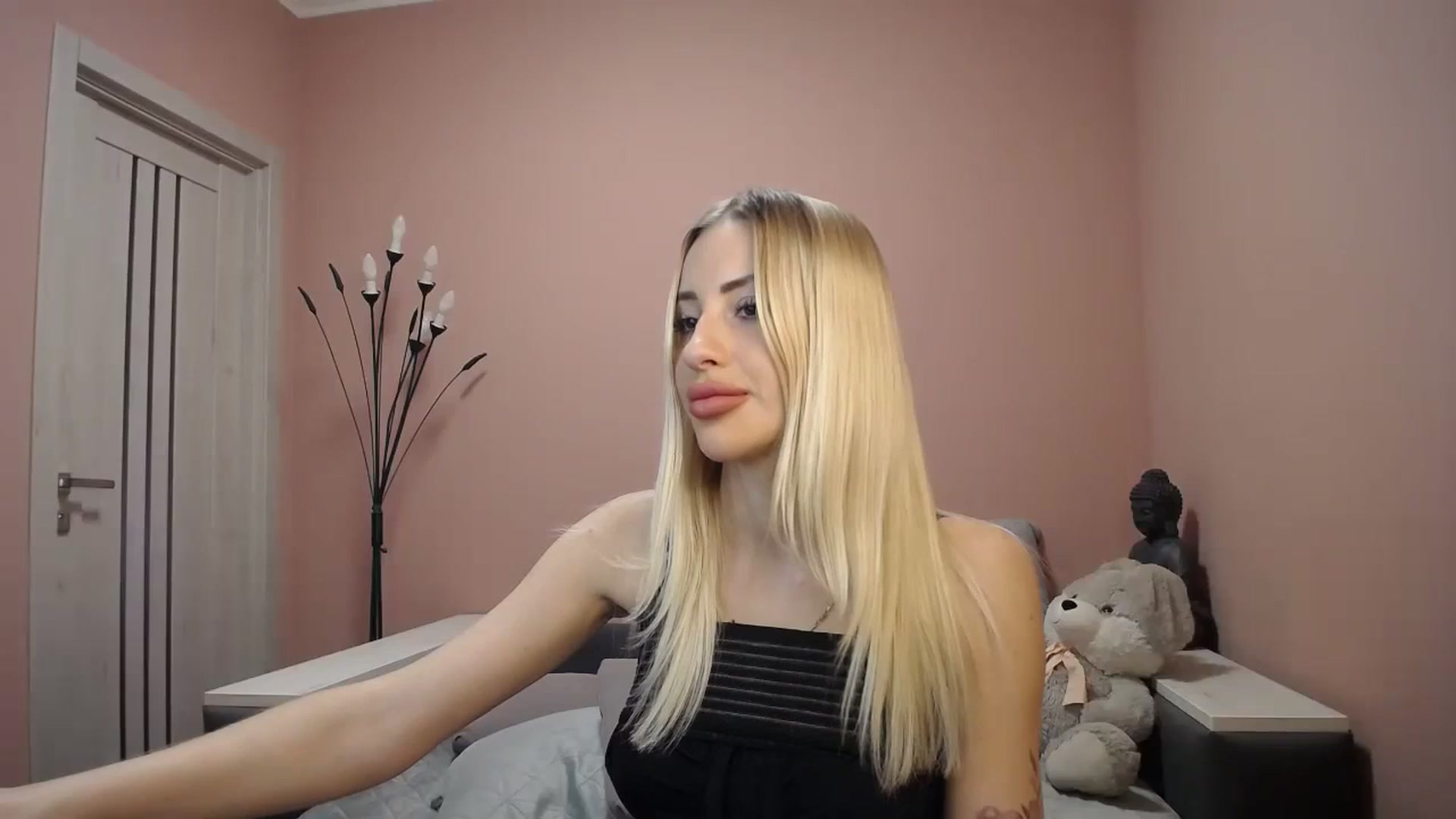 KimKalash video thumbnail