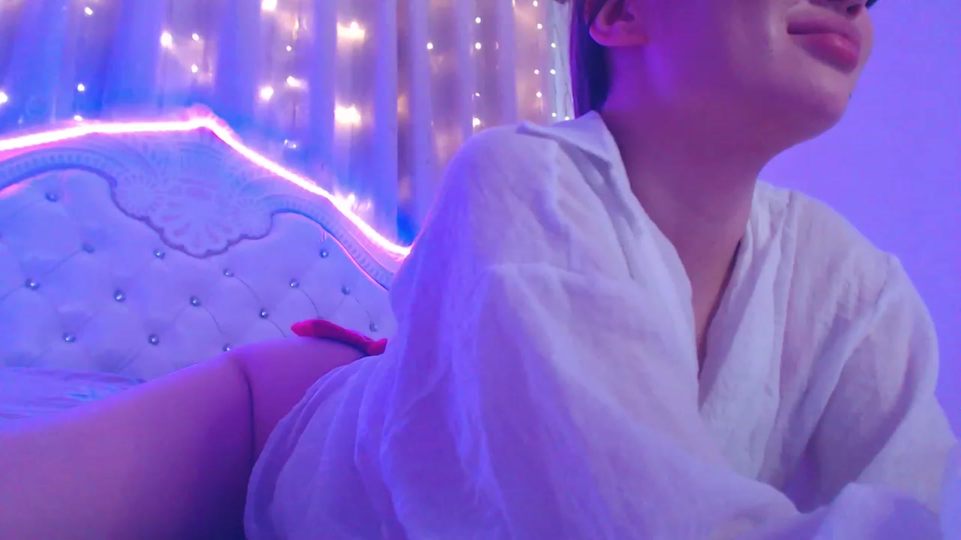MiraKyong video thumbnail