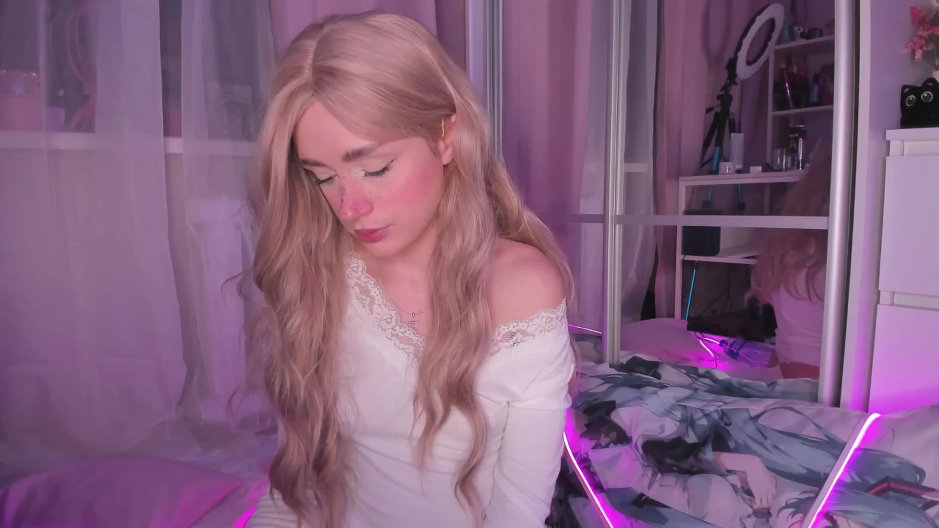 AliceXsweeT video thumbnail
