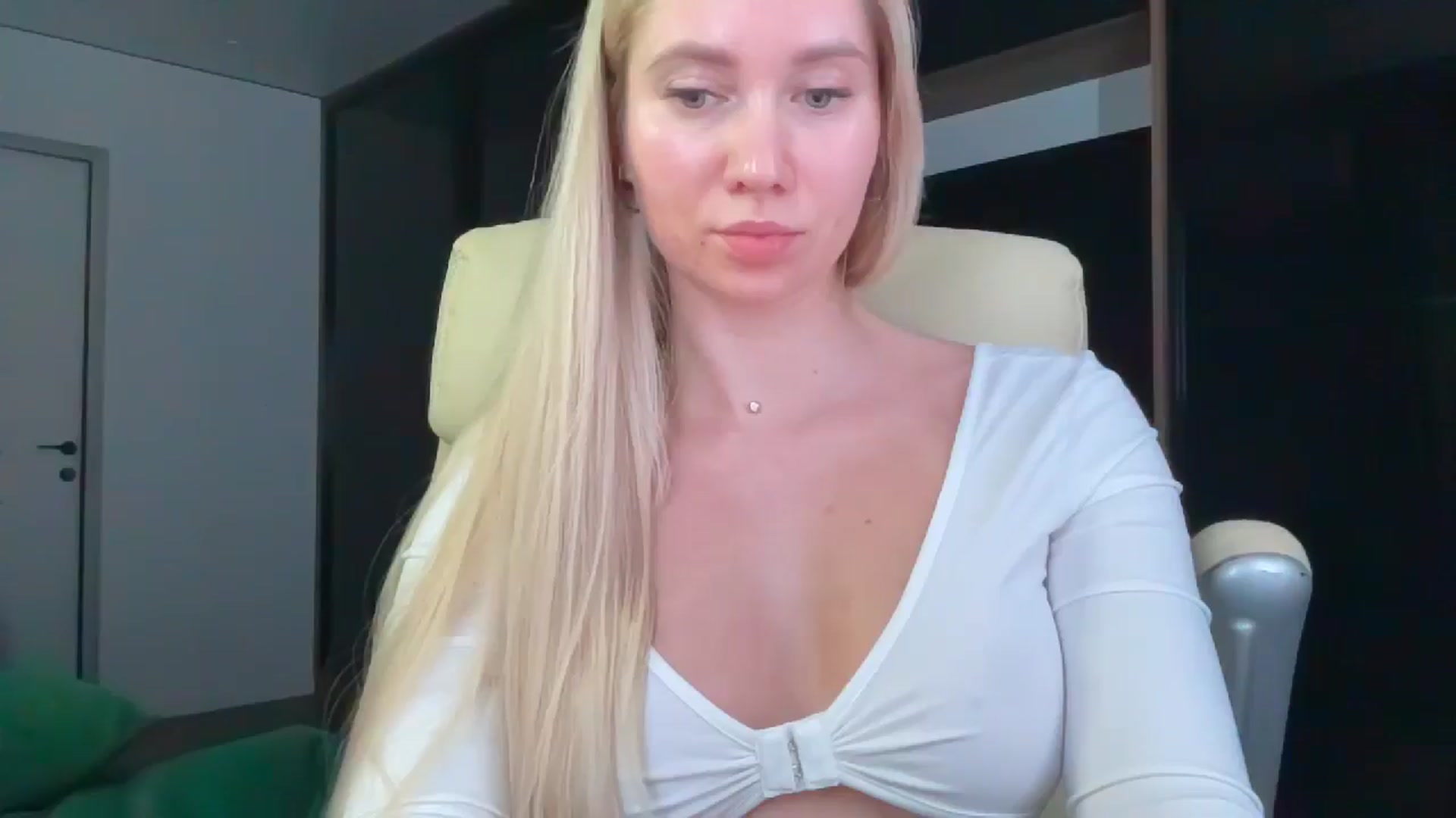 Miss_Sylvia video thumbnail