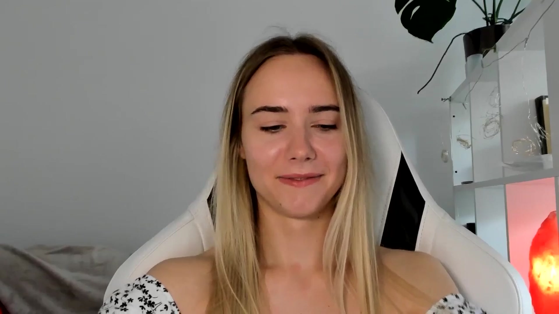 OhAlisa video thumbnail