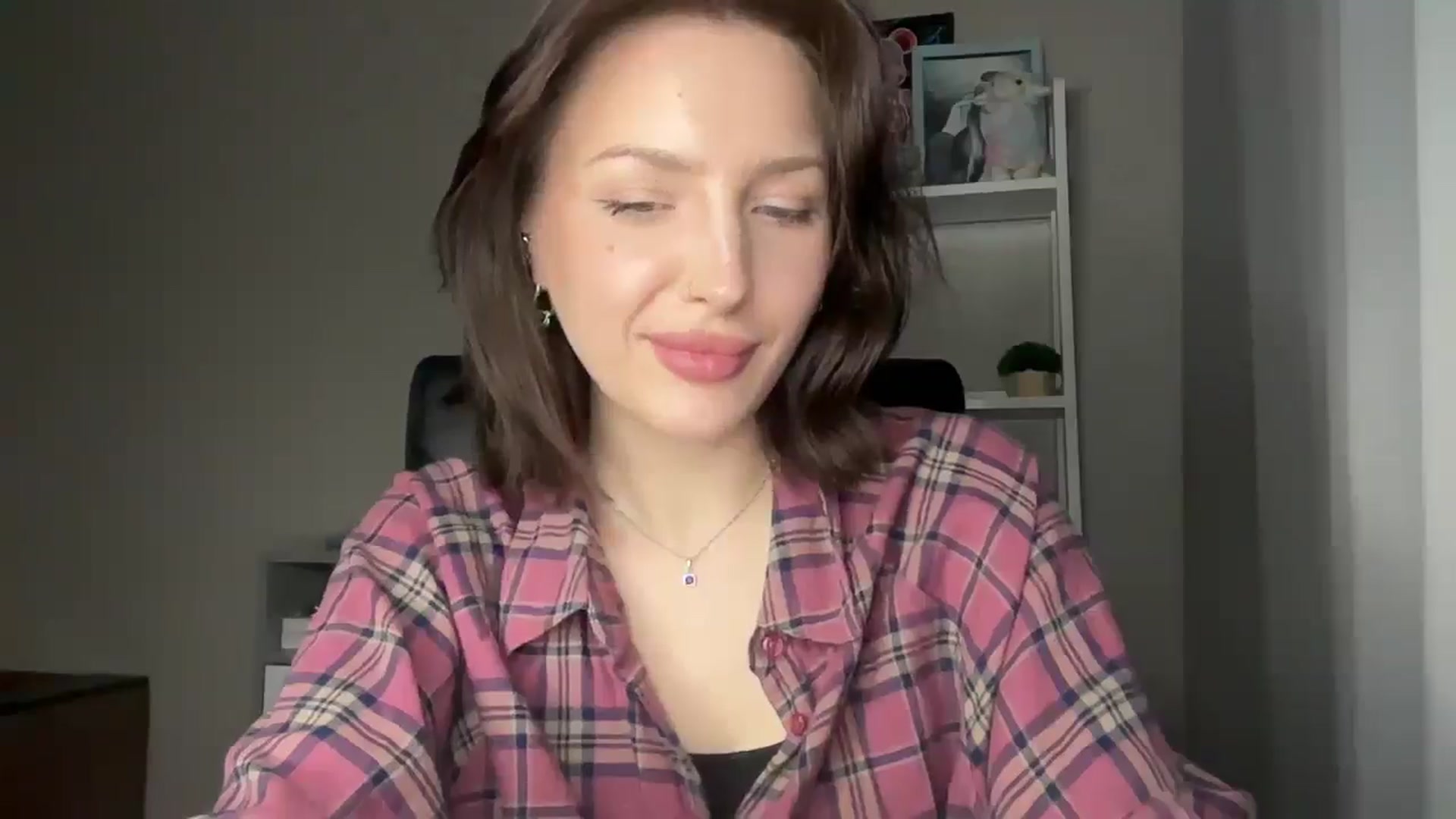 Di_Pearl video thumbnail