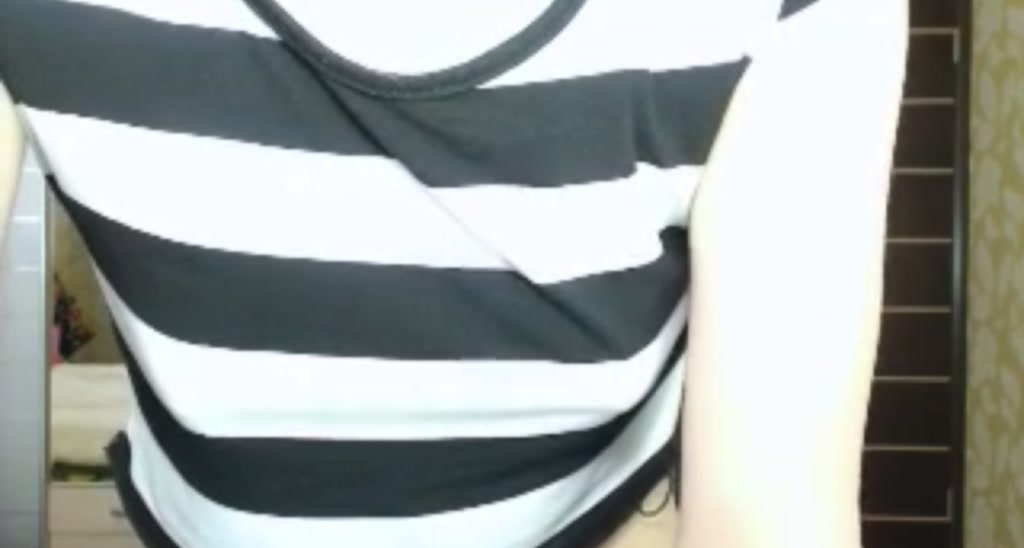 Lari_LiuX video thumbnail