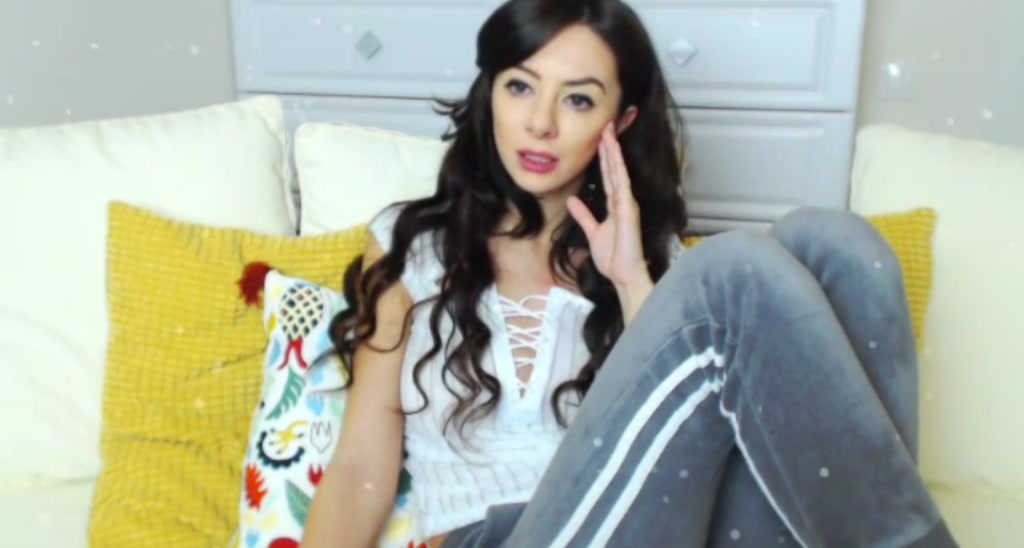 SwannaBelle video thumbnail