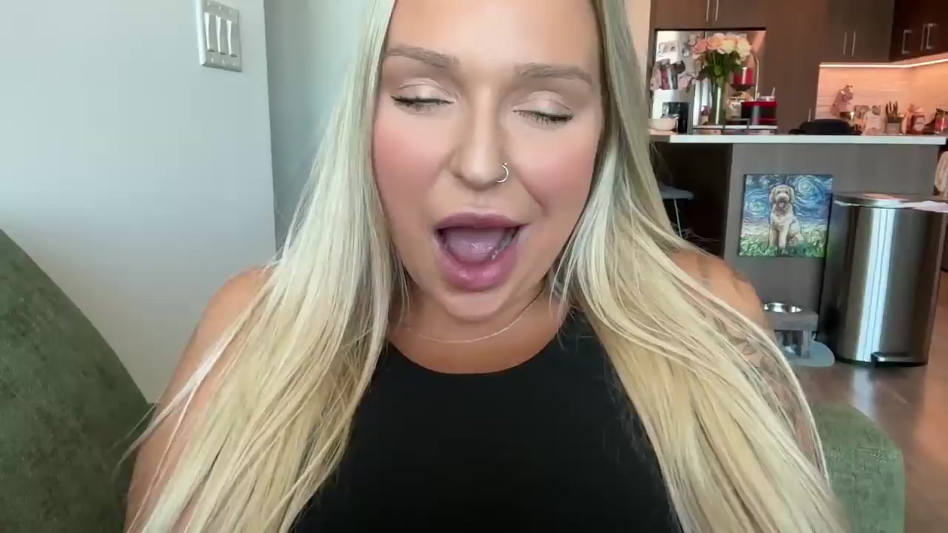 KissMyTitsPls video thumbnail