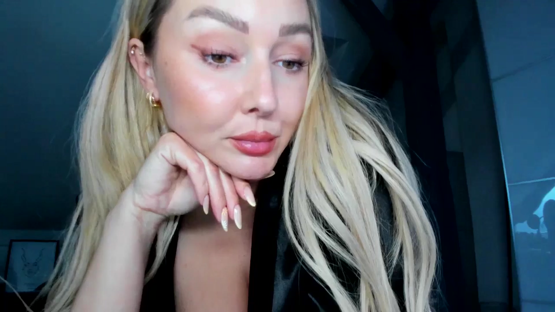 Mi_Ha video thumbnail