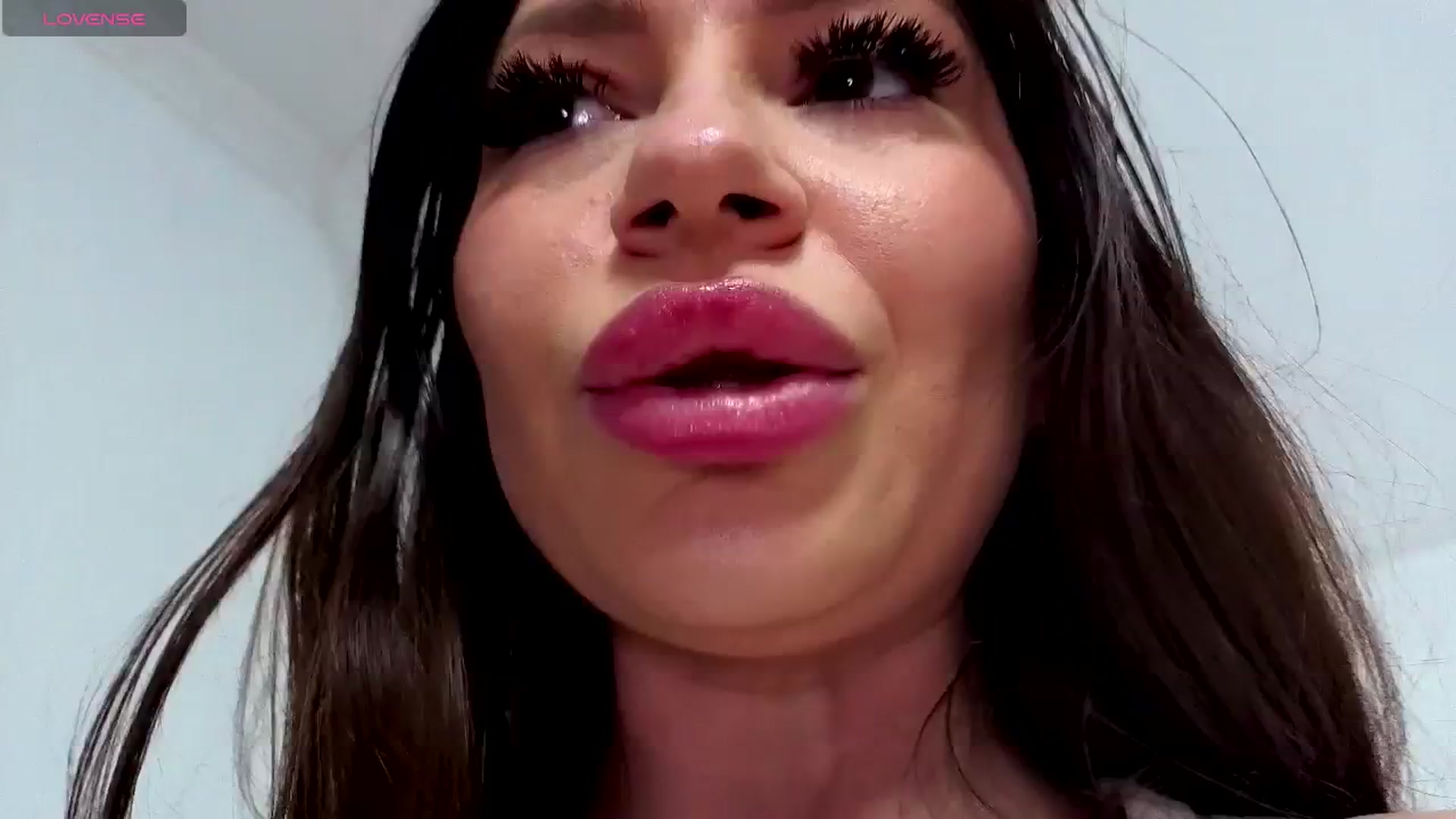 Jullyenn3 video thumbnail