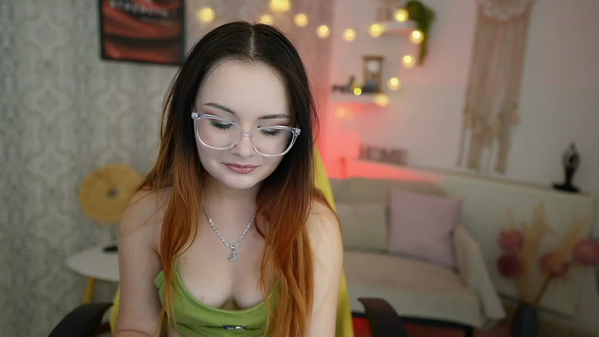 Hazel_Moore18 video thumbnail