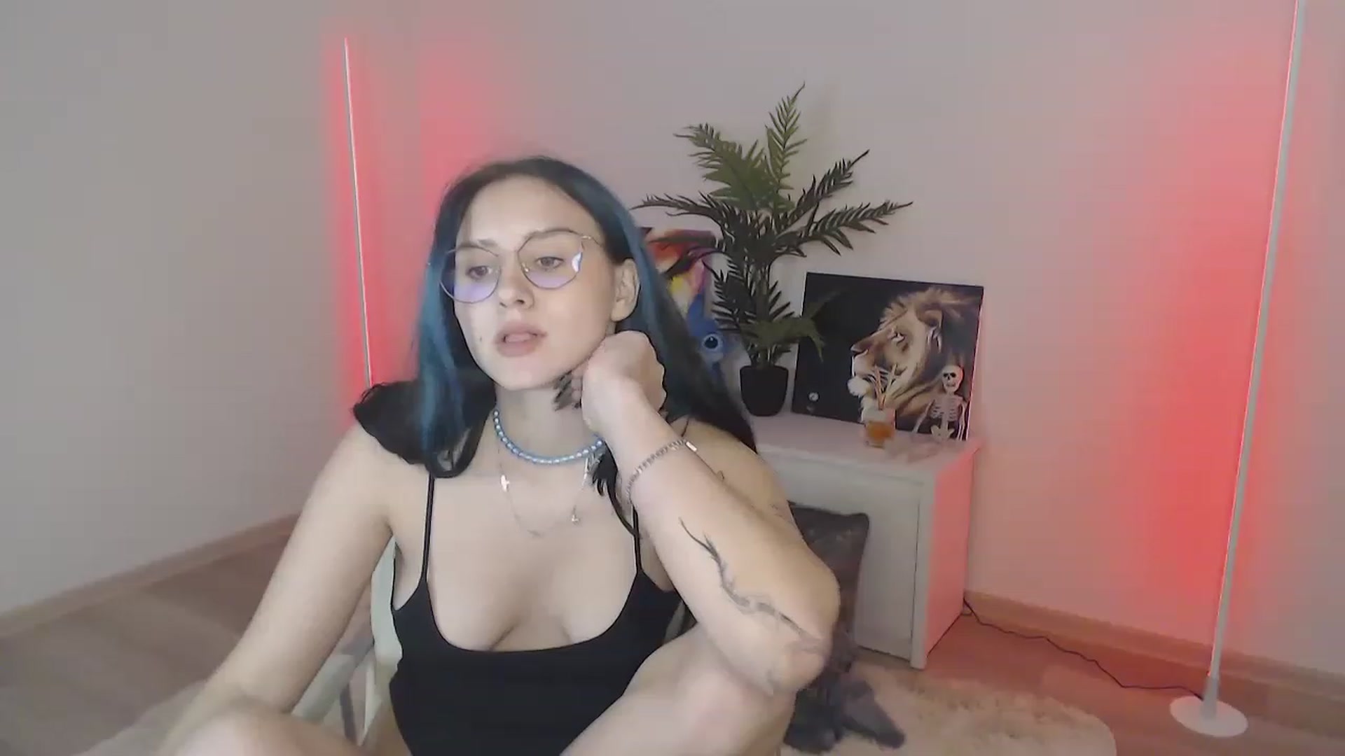 MiaPhaola video thumbnail