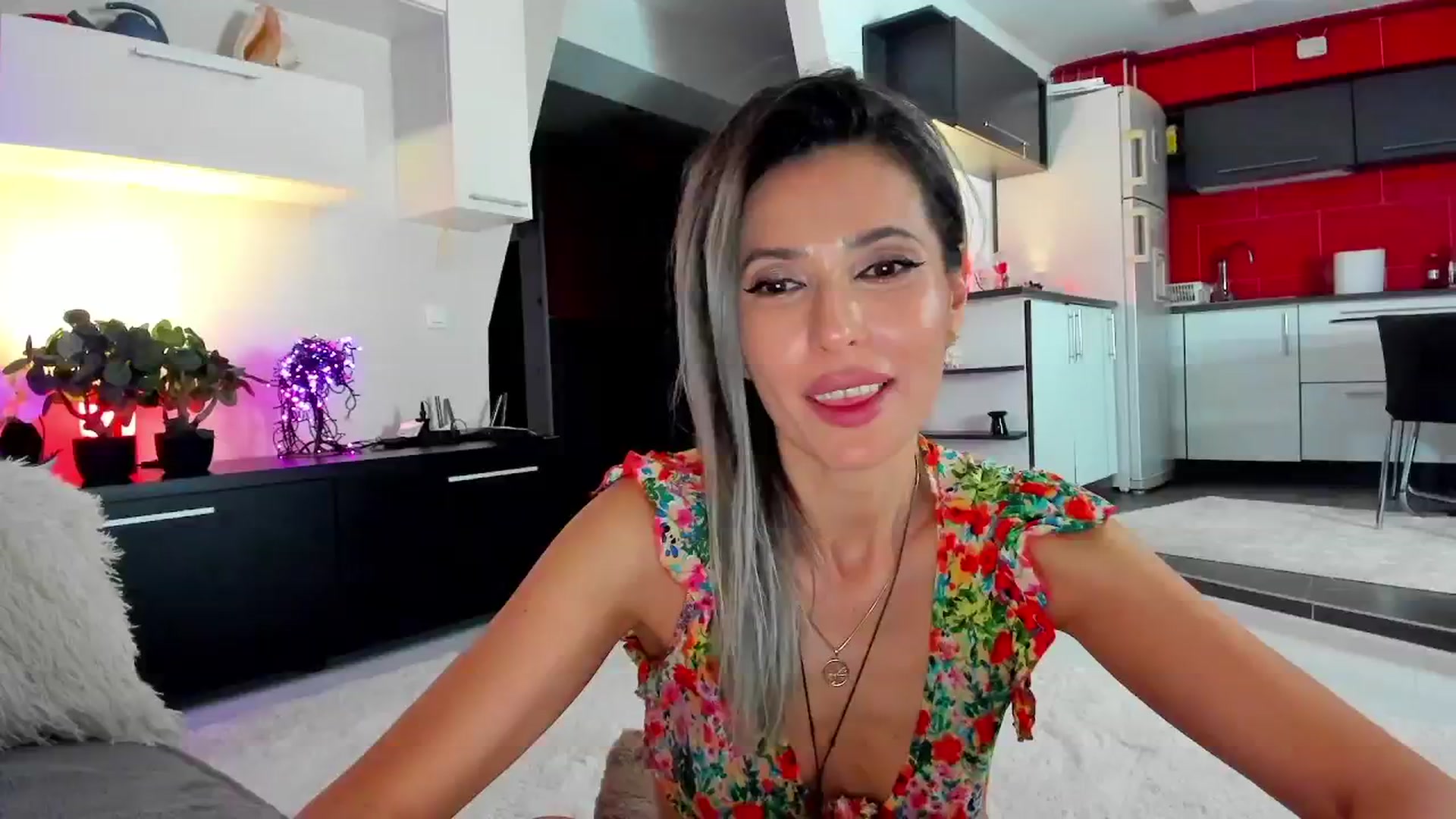 SmileyTinaa video thumbnail
