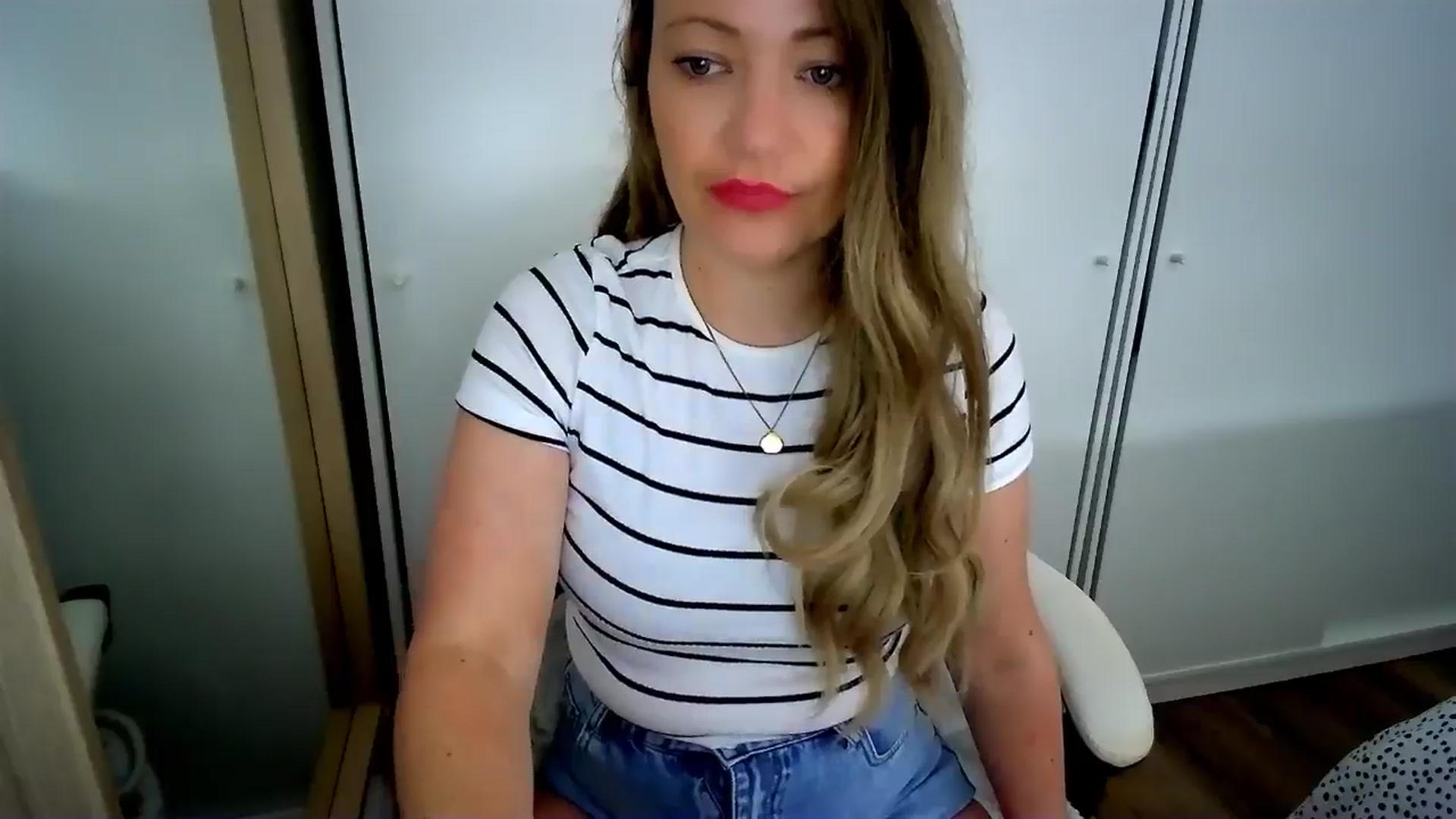 BritHousewife video thumbnail