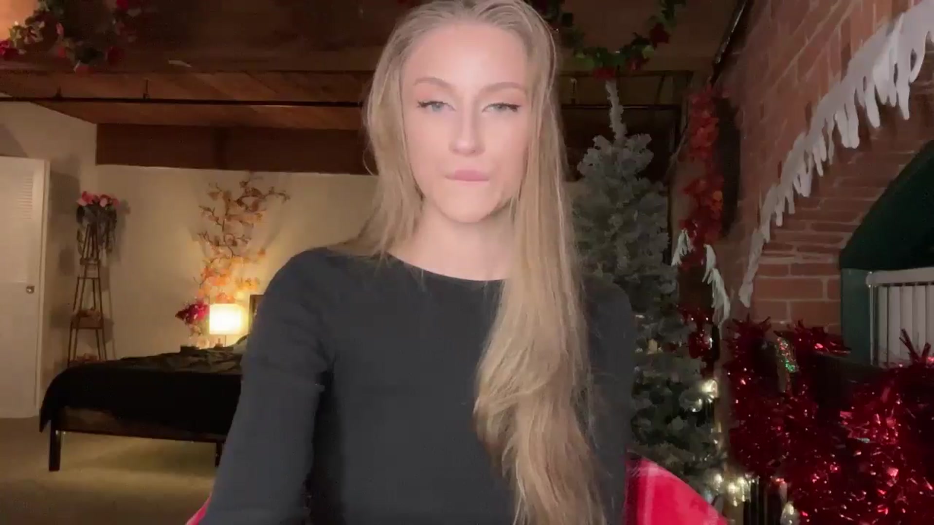 Luna_Moore1 video thumbnail