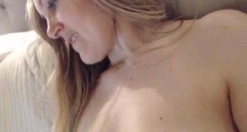 JustLily video thumbnail