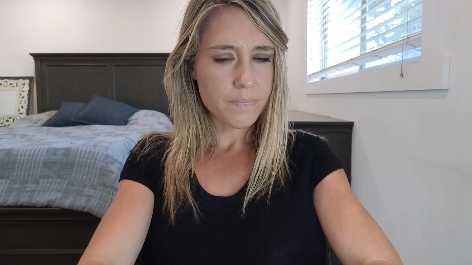 blond_milf video thumbnail