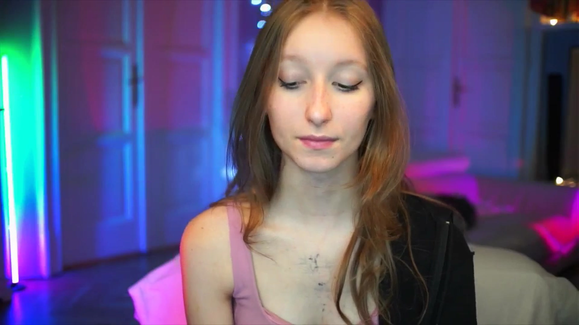 Kira9 video thumbnail