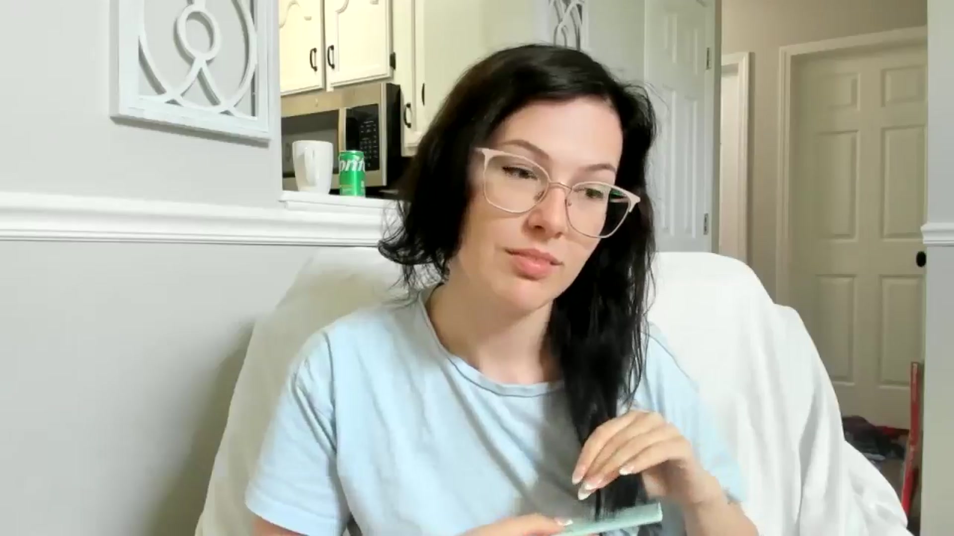 luvbugv video thumbnail