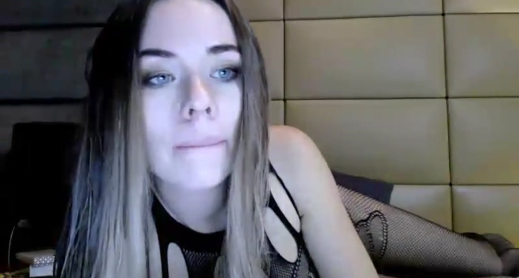 Linda_0nline video thumbnail