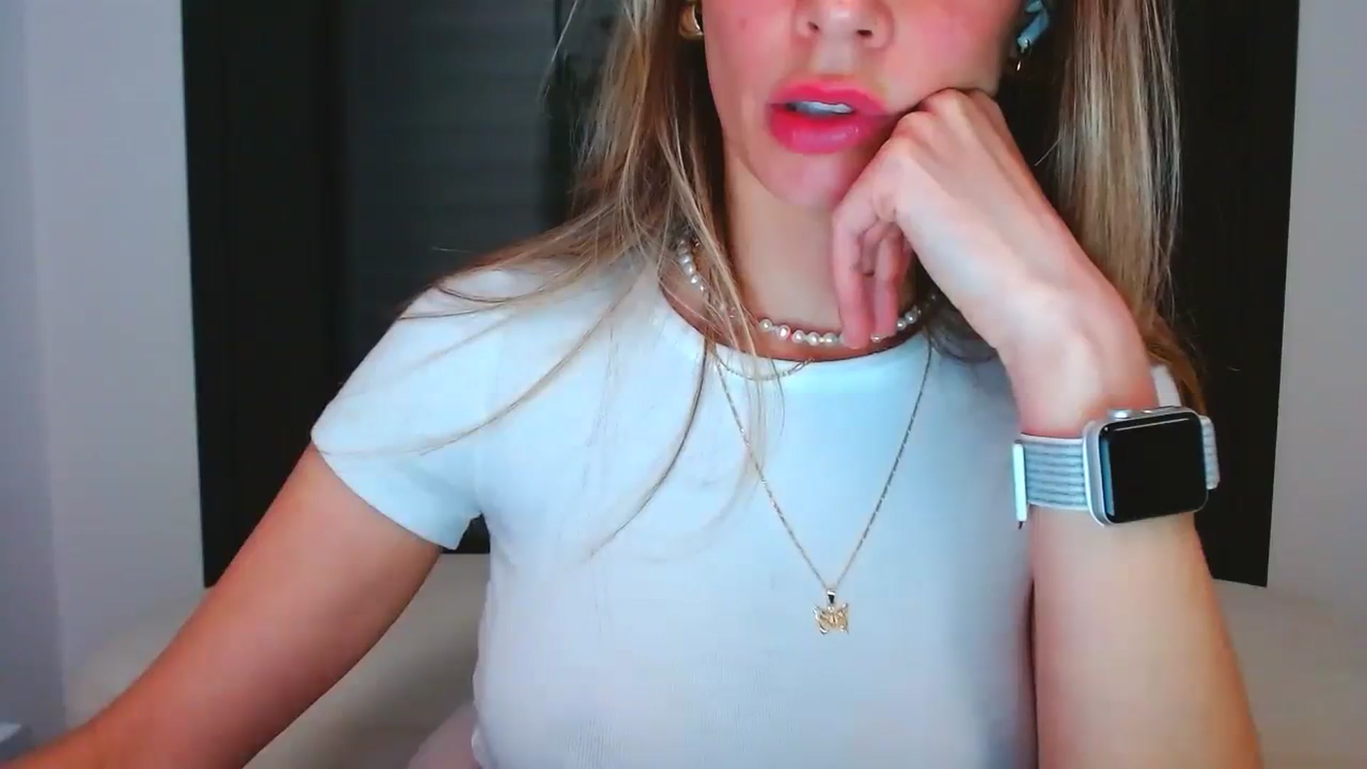 fresagirl video thumbnail