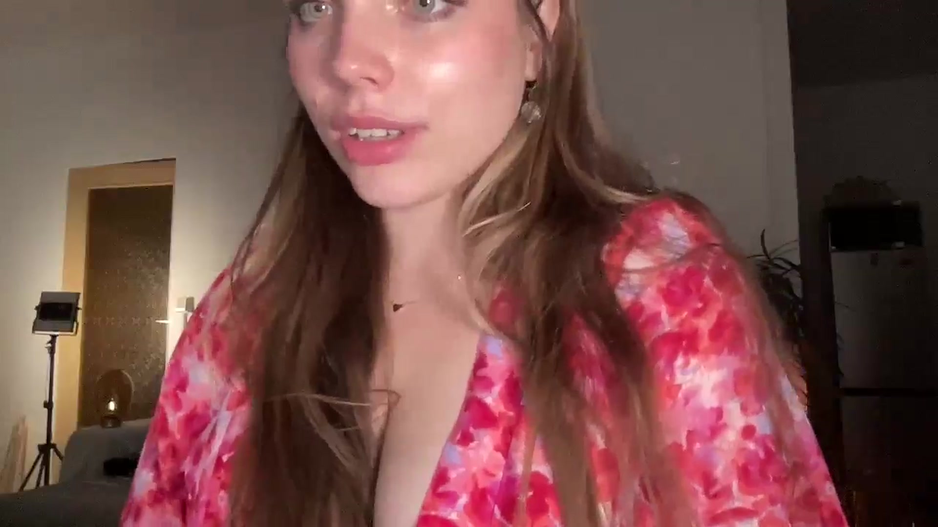 SabrinaGolden video thumbnail