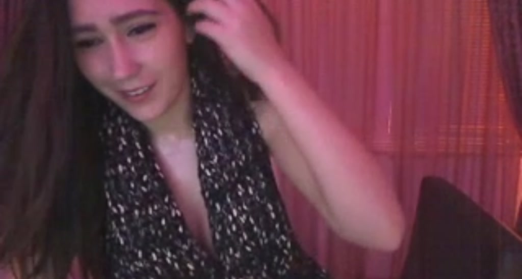 PoppyNaked video thumbnail