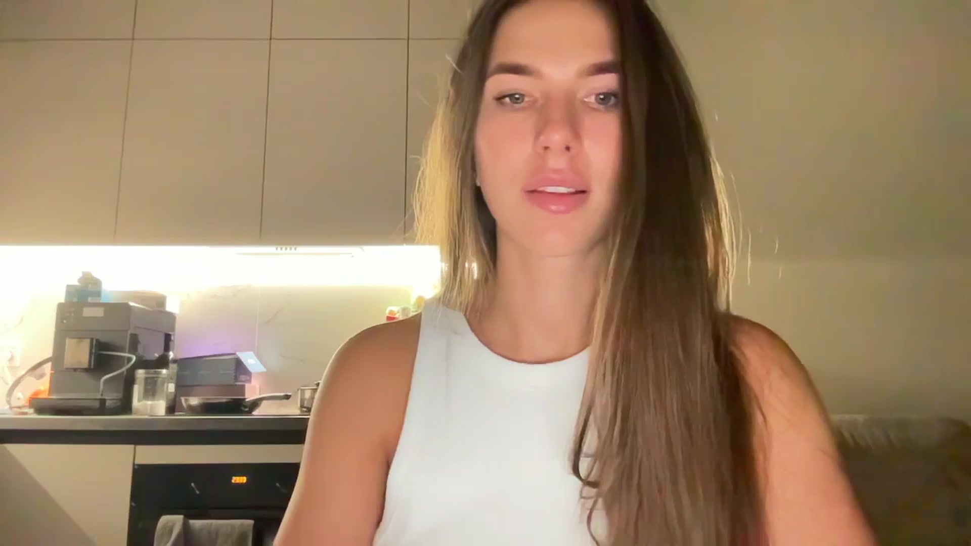 kissfreeze video thumbnail