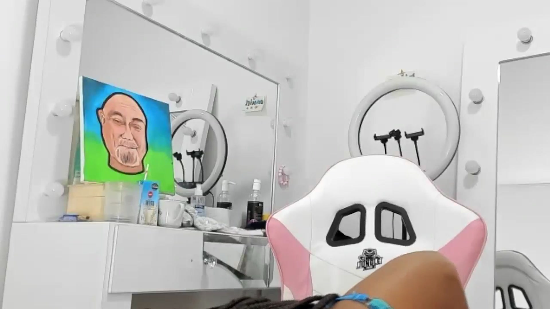 KellyManely video thumbnail