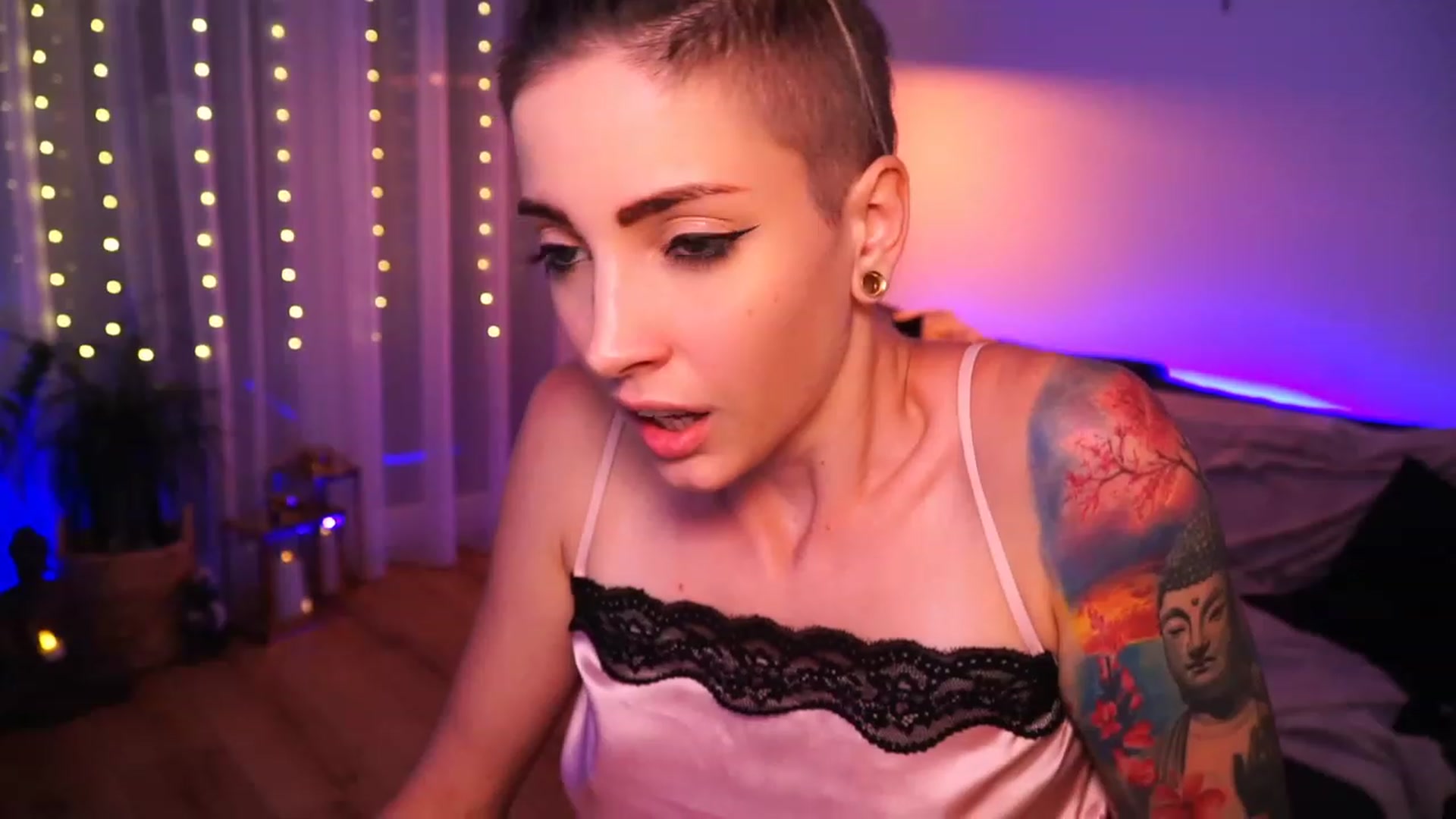 Kend_dall video thumbnail
