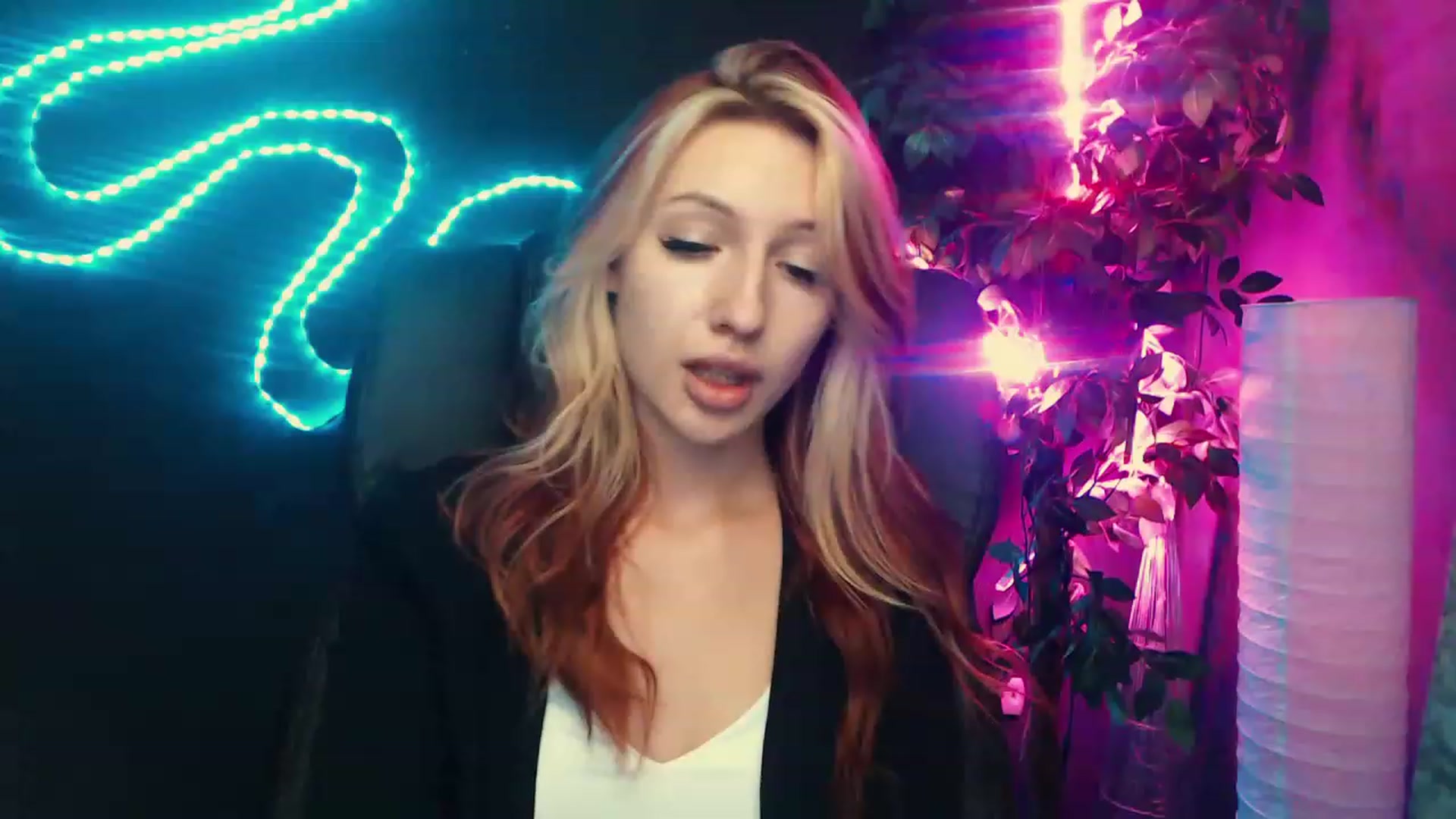 LovelyGin video thumbnail