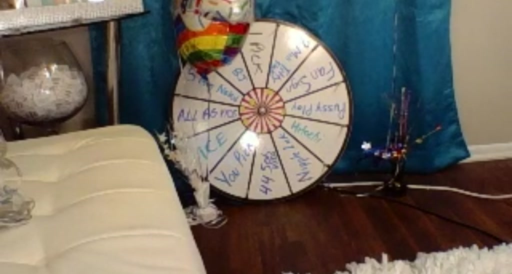 Vee_VonSweets video thumbnail
