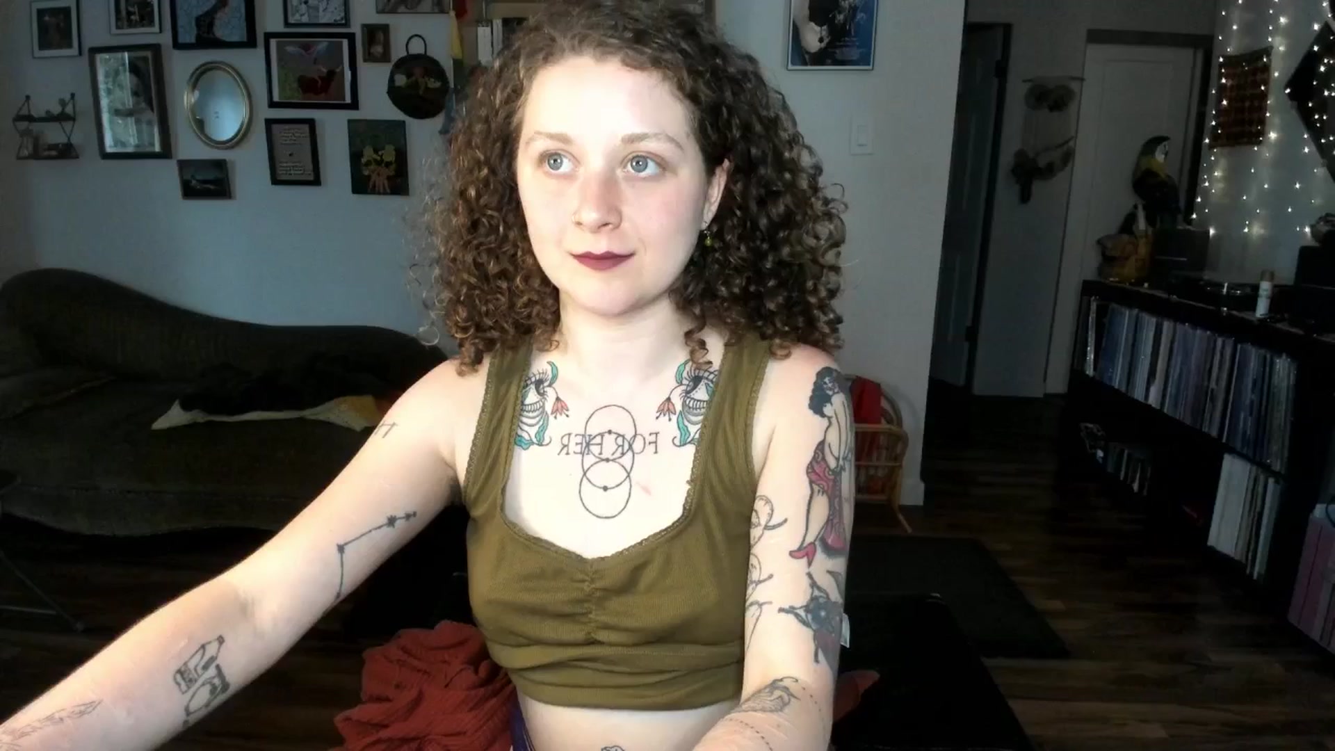 PeachyQueen_ video thumbnail
