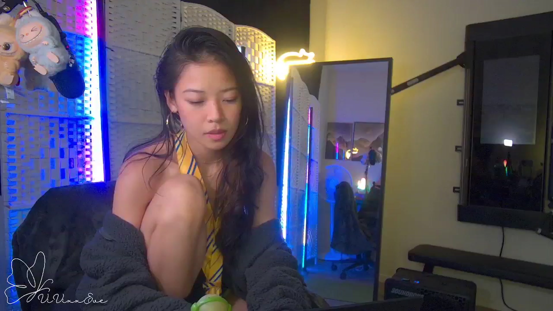 Vivixxeve video thumbnail
