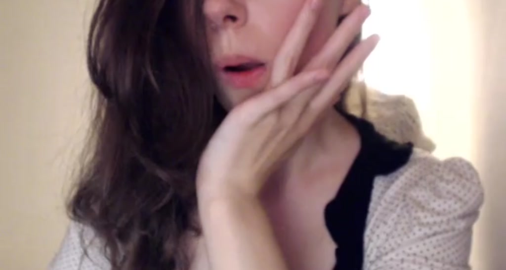 Bee_la video thumbnail