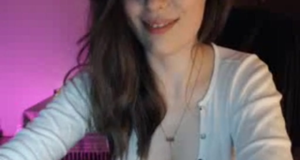 Bee_la video thumbnail
