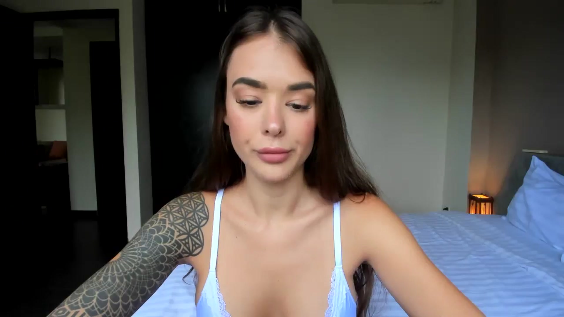 Jul_la_la video thumbnail