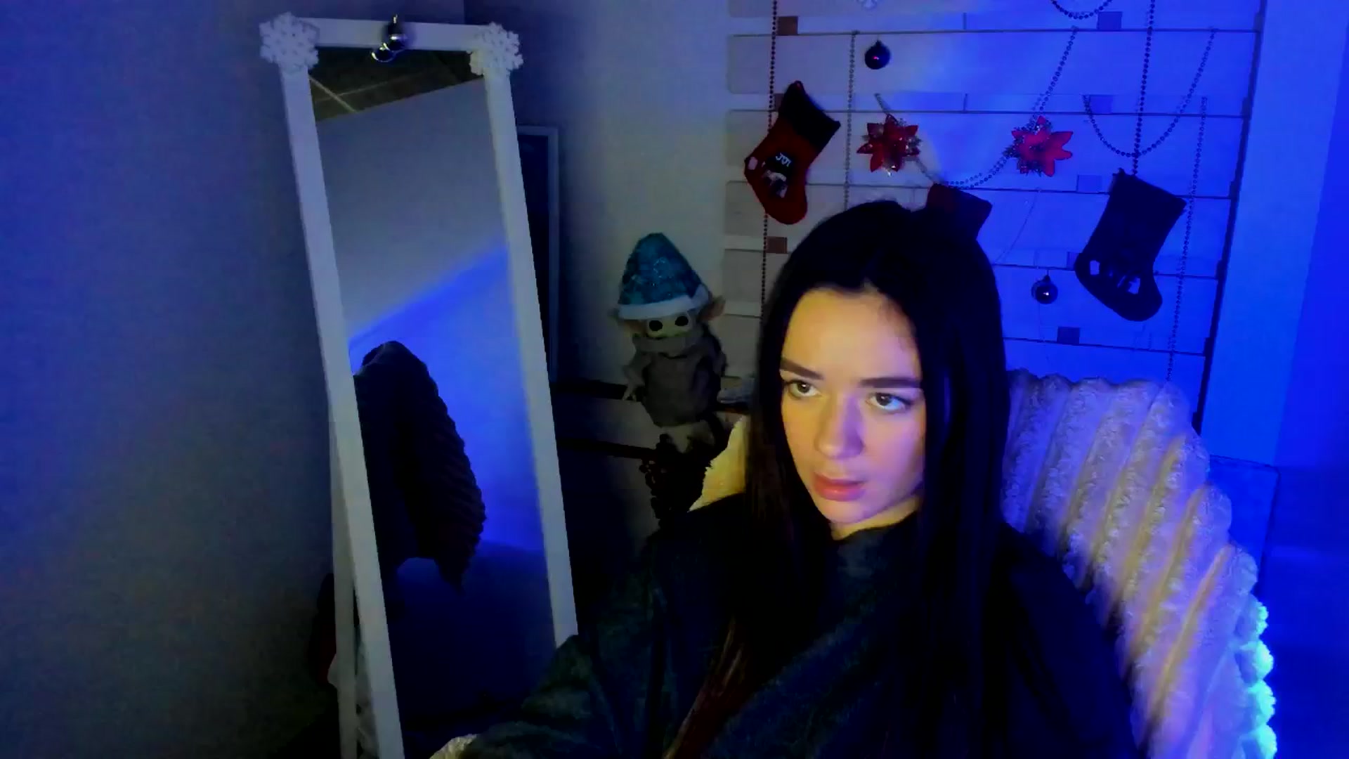 KiraLove video thumbnail