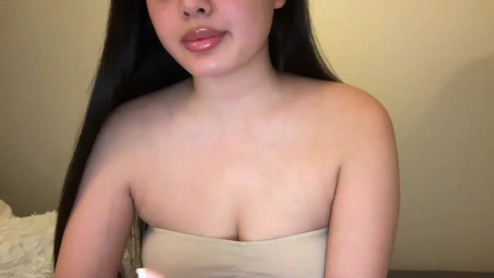 MsAkira video thumbnail