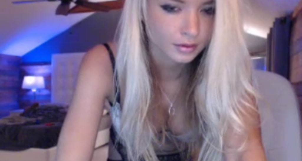 KissKara video thumbnail