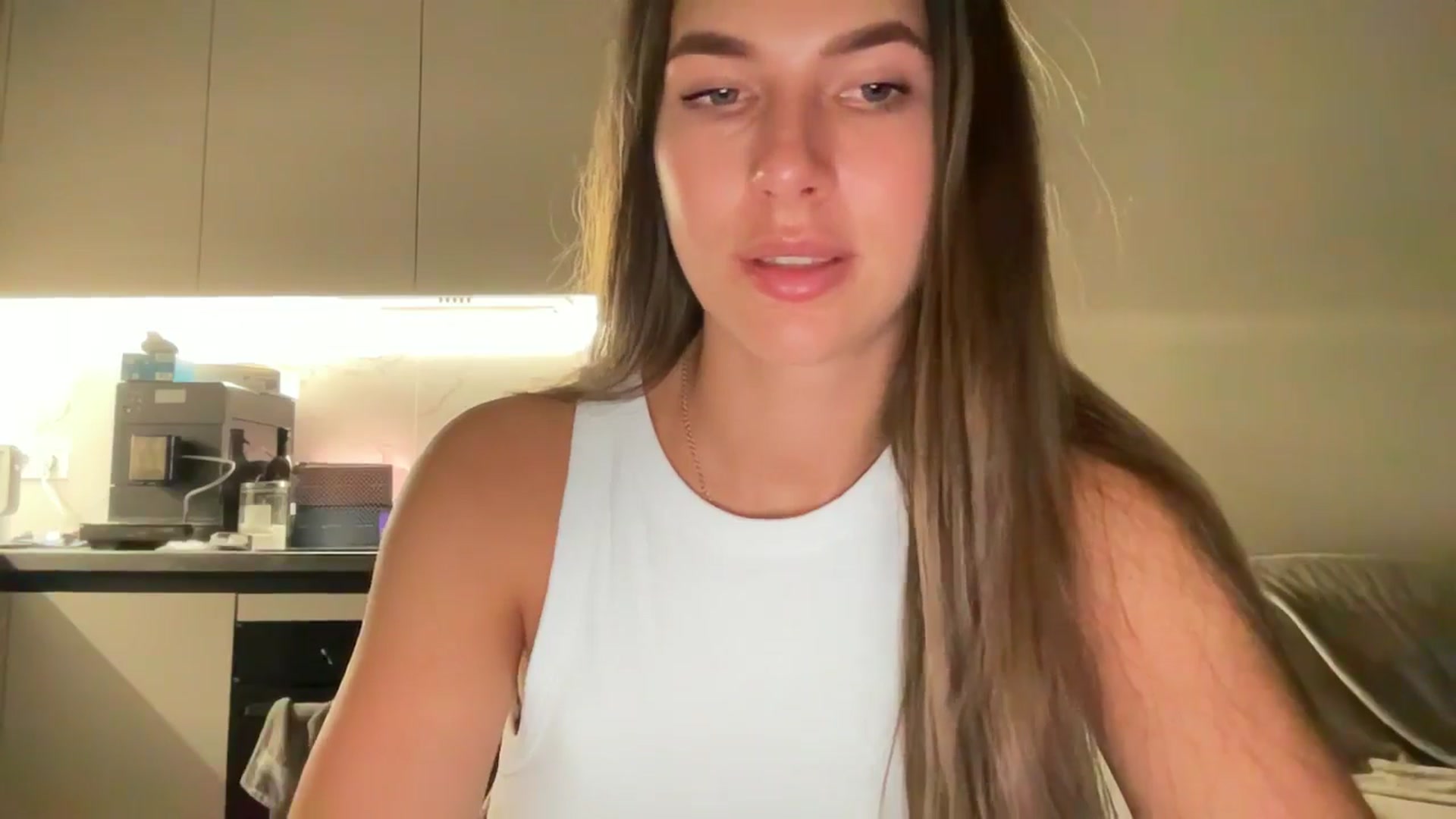kissfreeze video thumbnail