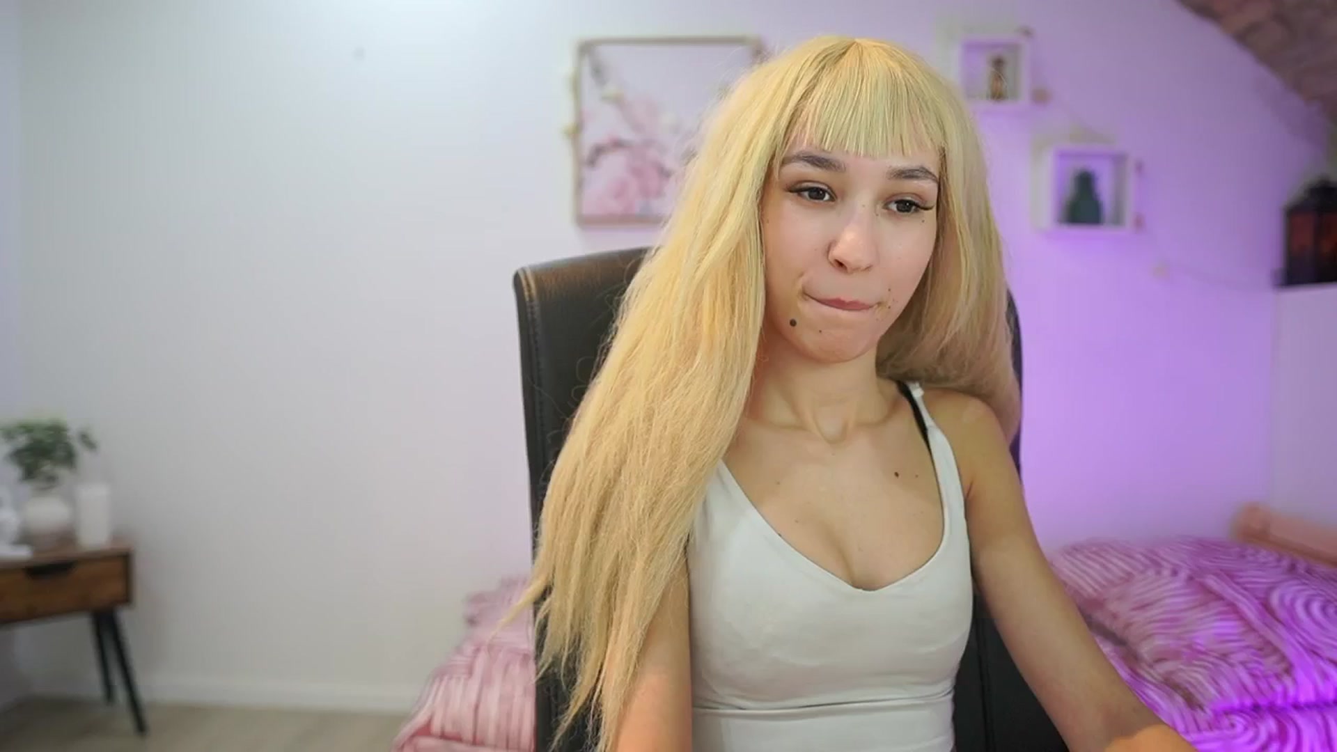 Amai__Liu video thumbnail