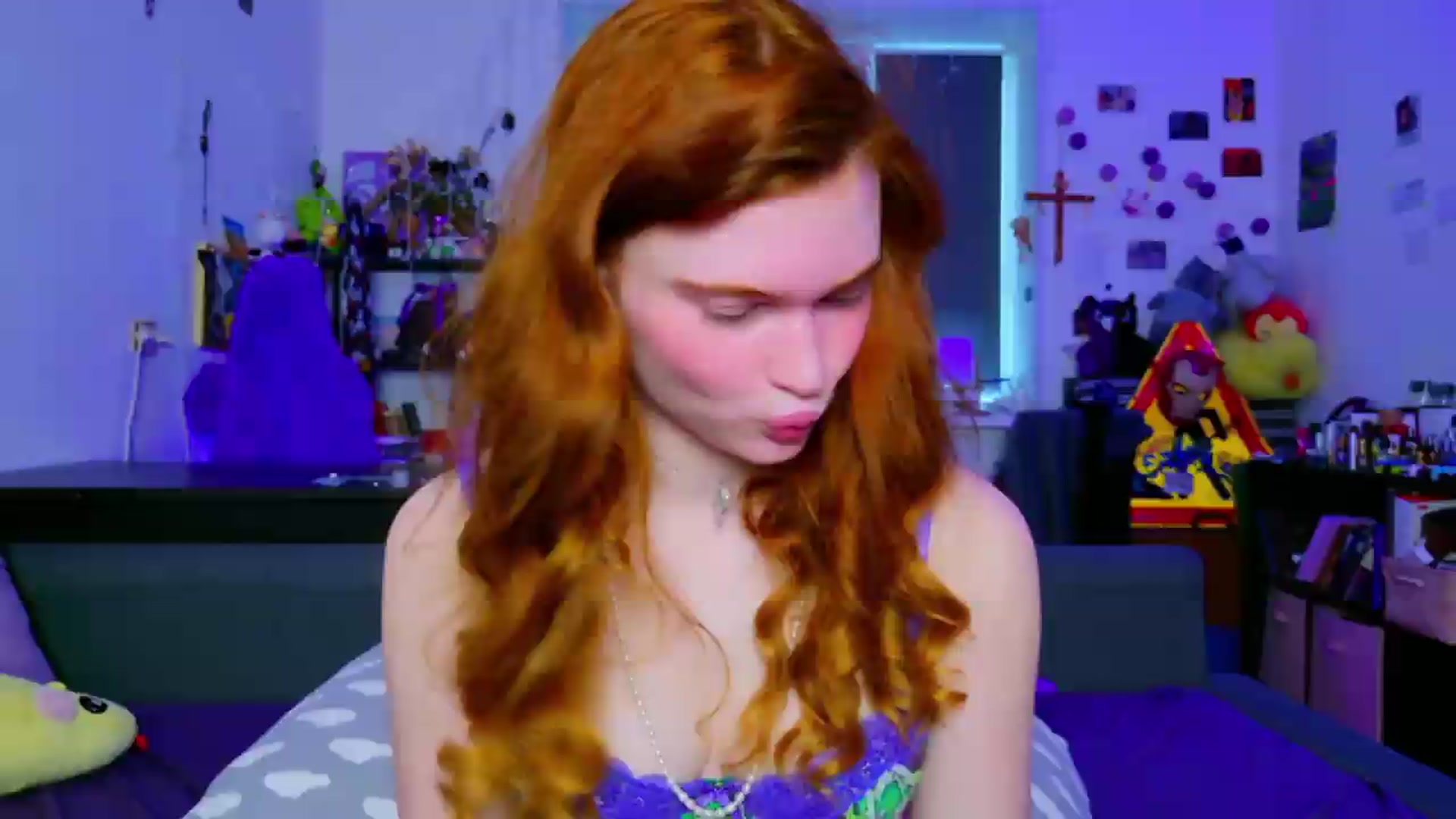 Annaroxann video thumbnail