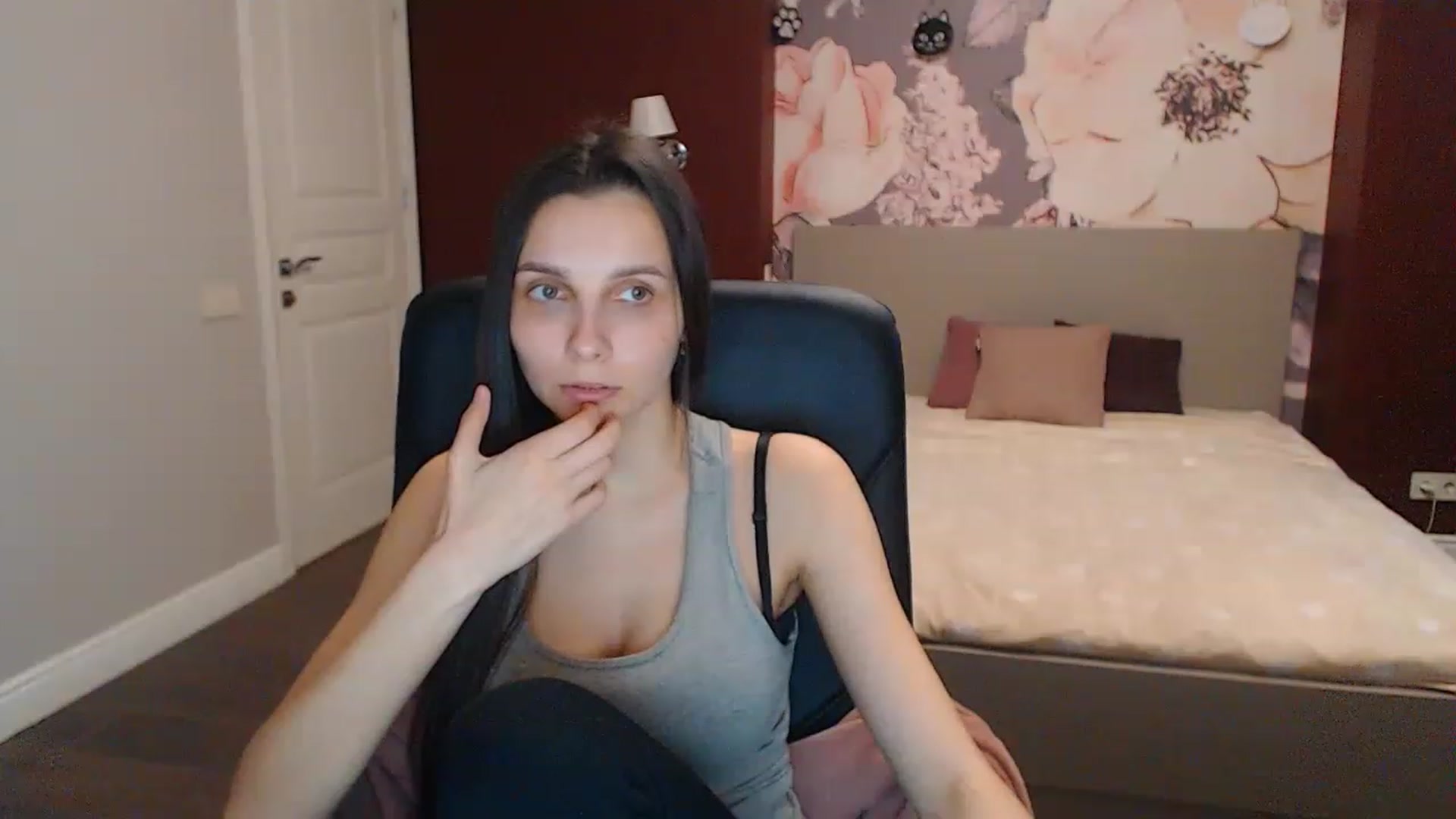 Karina_Mils video thumbnail
