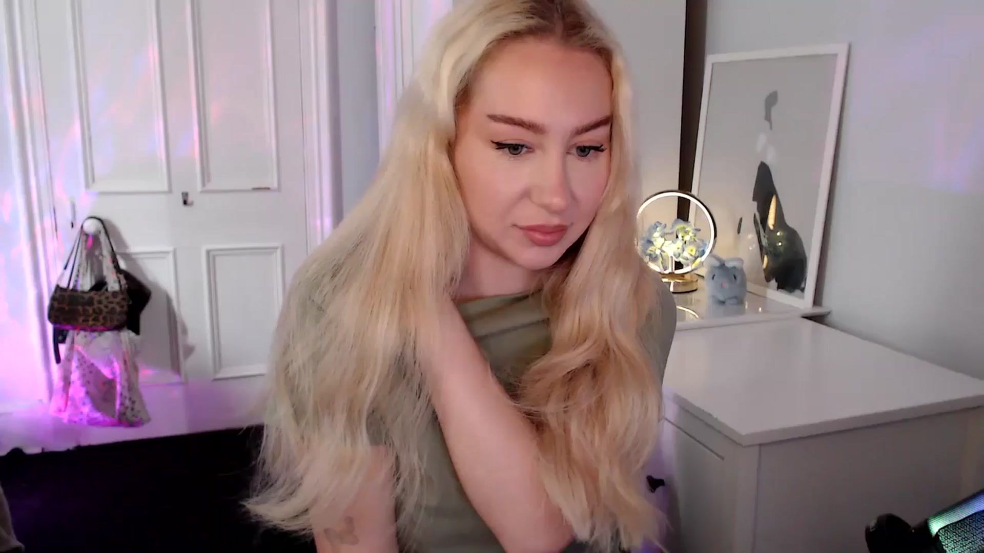 British_Cutie video thumbnail