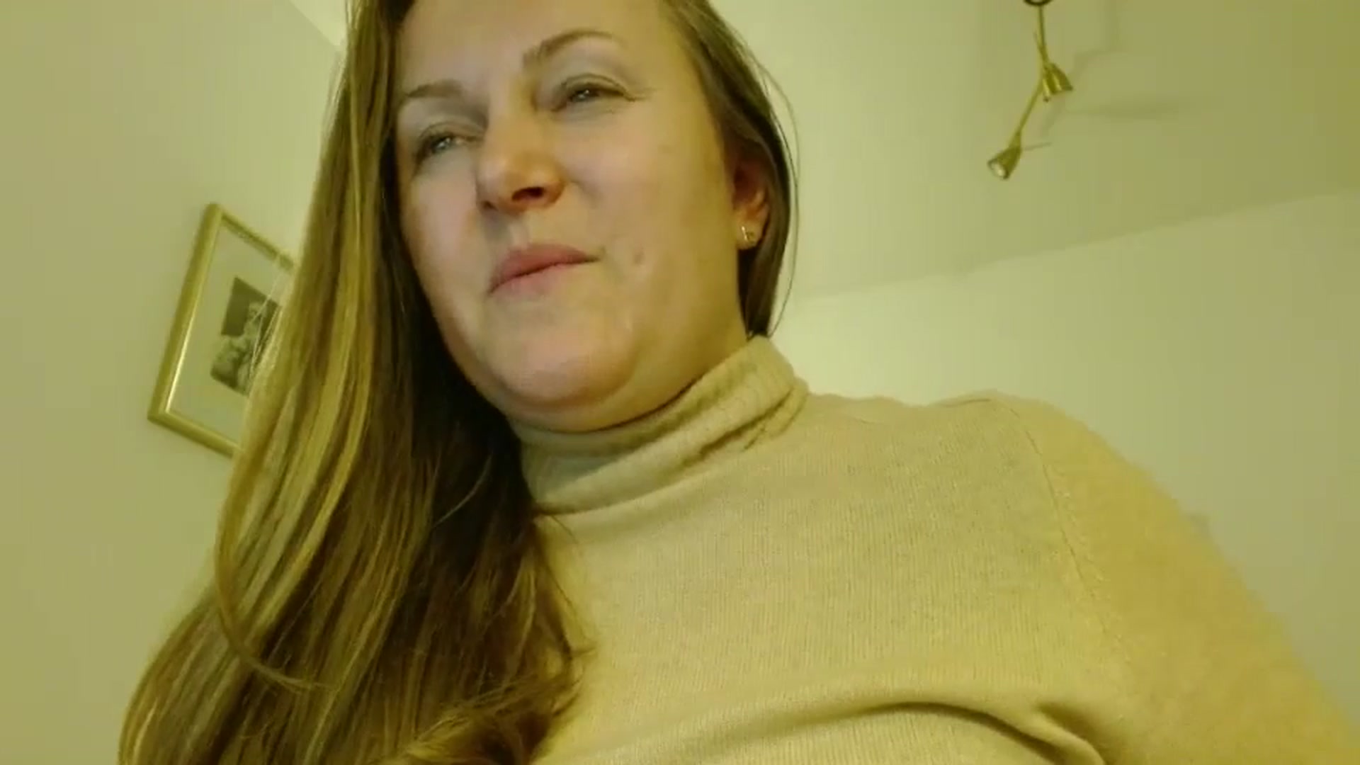JustLily video thumbnail