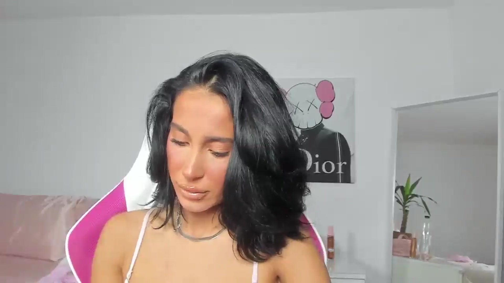 Qarinah video thumbnail