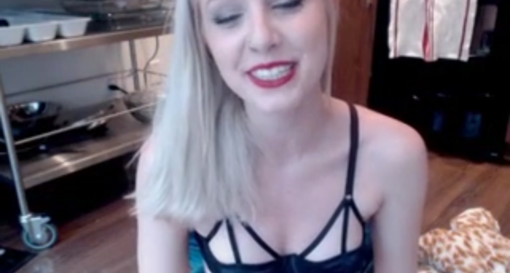 BellaMayxx video thumbnail