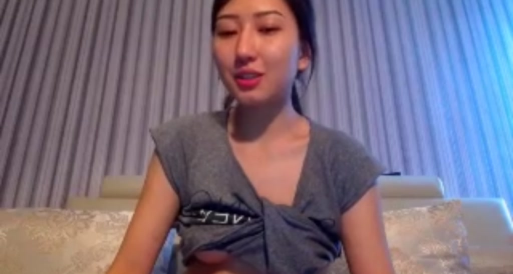 SmilingAyano video thumbnail